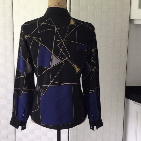 Woman’s Company Ellen Tracy Blouse P4 long sleeves button down. #429 - Picture 3 of 7